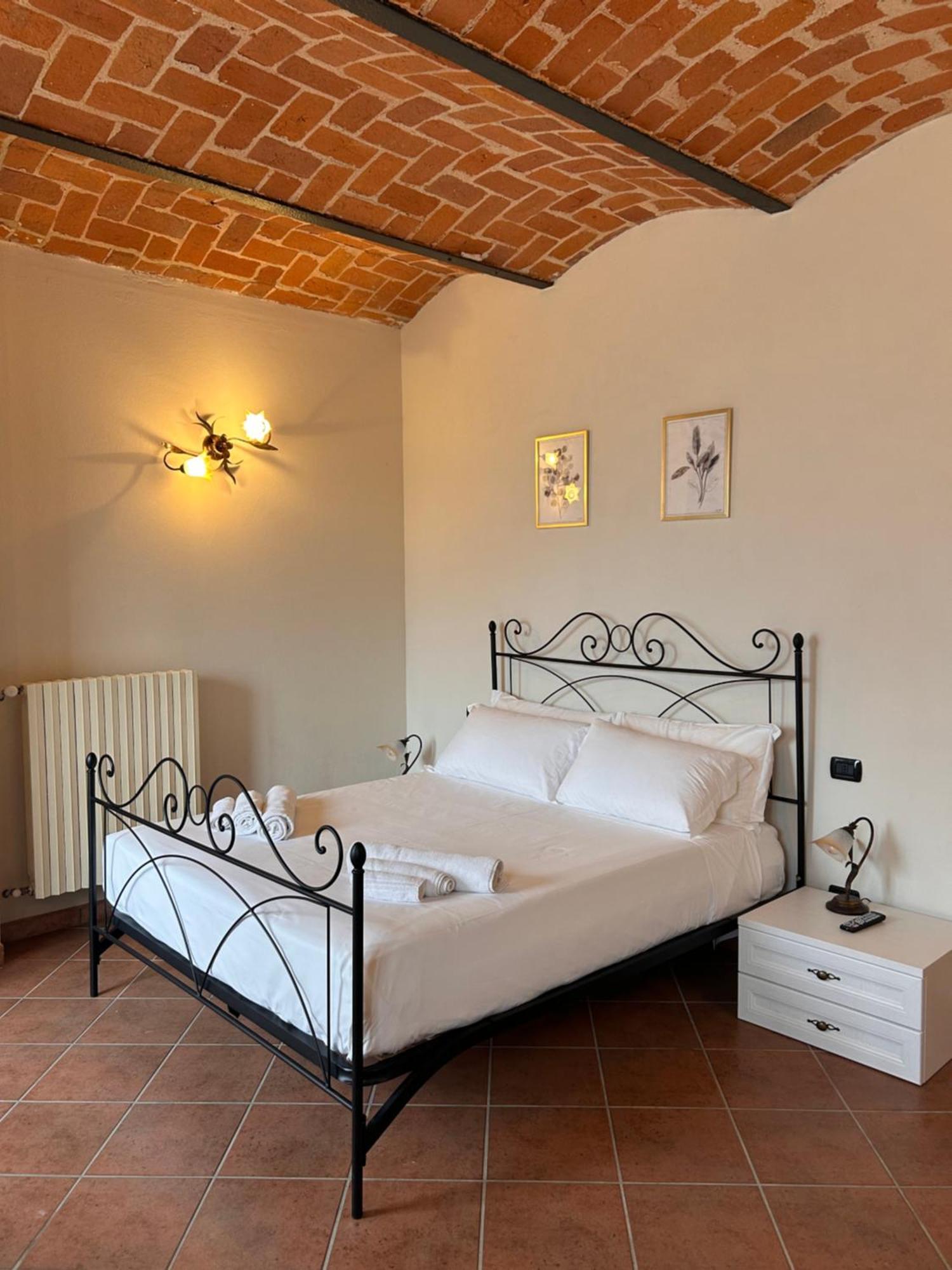 San Damiano dʼAsti Tenuta Agricola La Cava- Cantina E Agriturismo מראה חיצוני תמונה