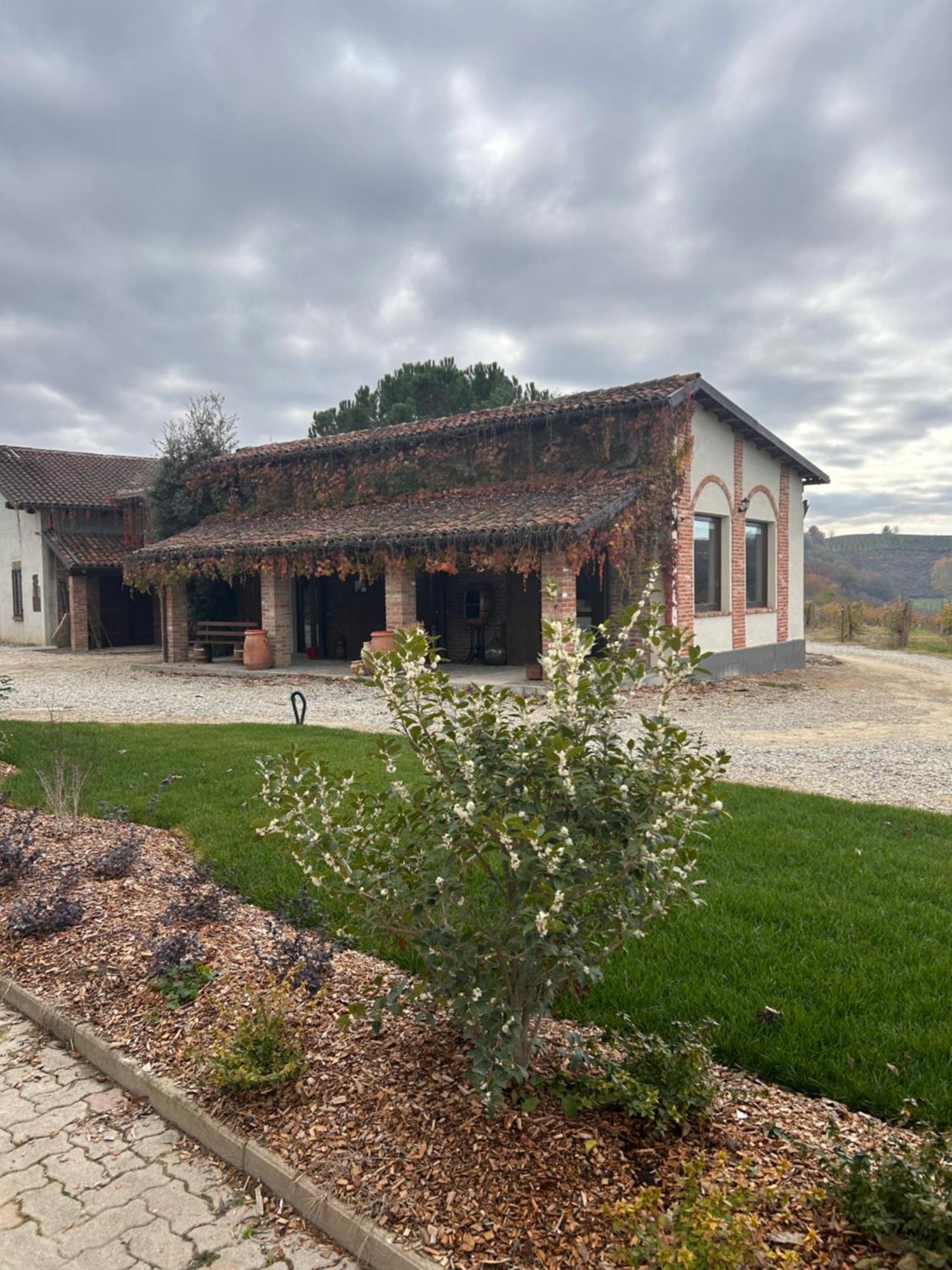 San Damiano dʼAsti Tenuta Agricola La Cava- Cantina E Agriturismo מראה חיצוני תמונה