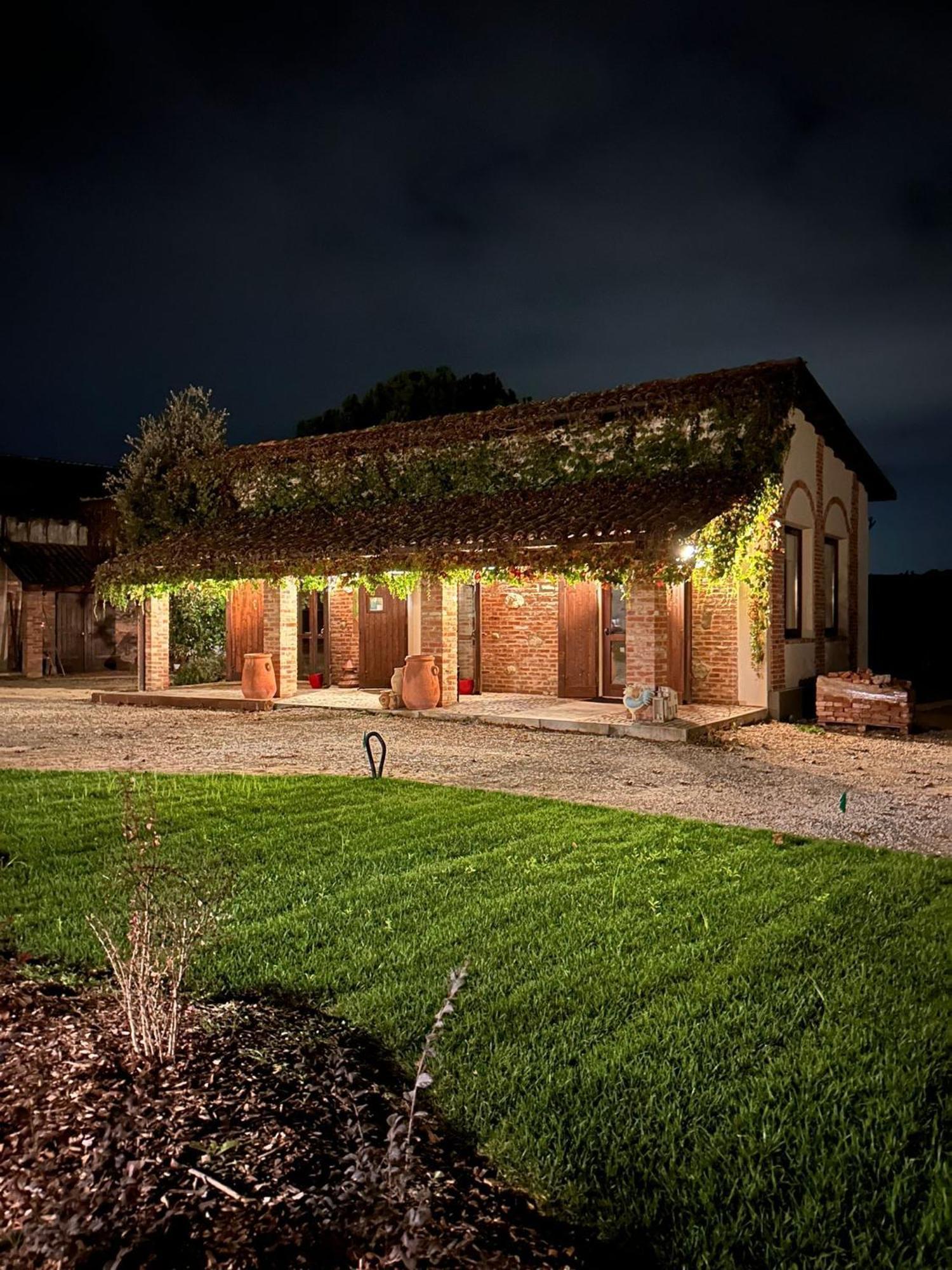 San Damiano dʼAsti Tenuta Agricola La Cava- Cantina E Agriturismo מראה חיצוני תמונה